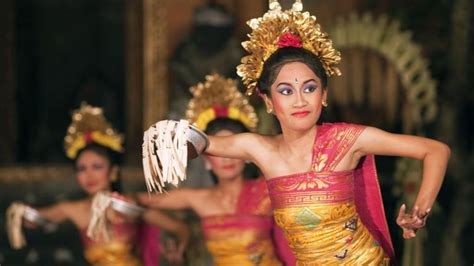 Tari Tradisional Khas Bali Yang Terpopuler Bali Mekenyem My Xxx Hot Girl