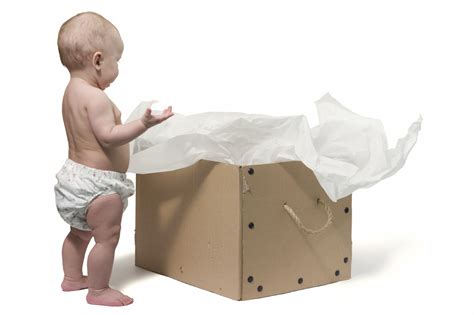 finnish baby boxes      world  reduce infant