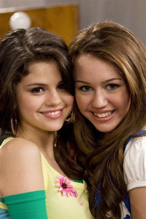 this is miley cyrus and selena gomez so cute pinterest miley cyrus selena gomez and selena