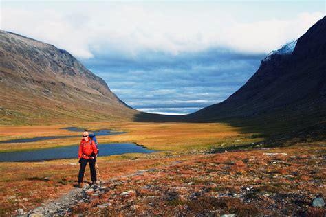 top 10 hiking trails in the world