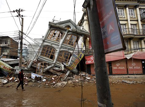 S Show Nepal S Slow Recovery One Year After Earthquakes Huffpost