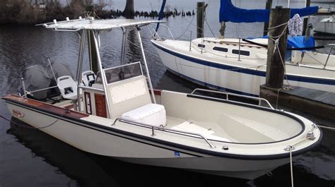boston whaler outrage    sale   boats  usacom
