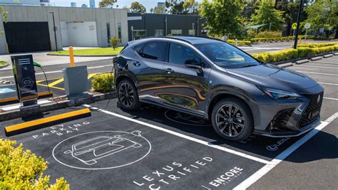 phev plug  hybrid electric vehicles  australia carsguide