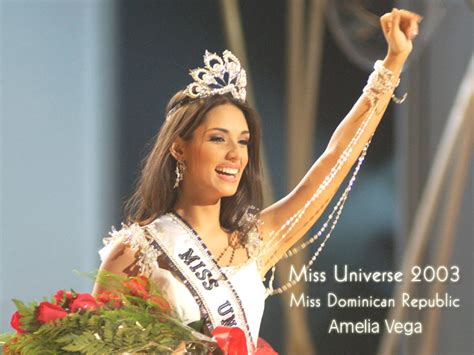 Republic Dominicana Revivir El Momento Amelia Vega Miss