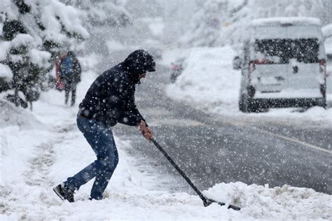snow shoveling  give   heart attack fm wibc