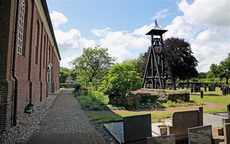 reestkerk ijhorst blaast volgend jaar  kaarsjes uit maar op deze oeroude plek aan de reest