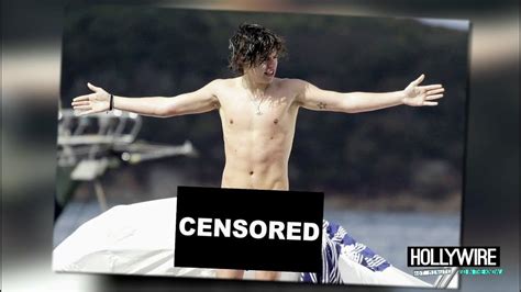 One Direction Strips Down During Performance Youtube