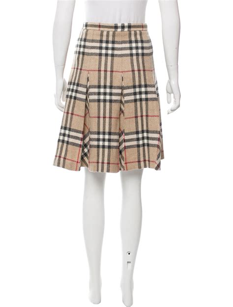 Burberry Nova Check Wool Skirt Clothing Bur68785 The Realreal