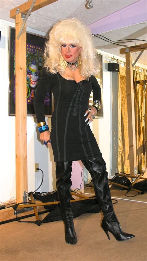 Cortney Big Blonde Hair Domme In Leather While In Las Ve Flickr