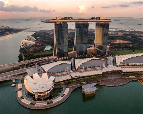 top  tourist attractions  singapore    hours city nomads