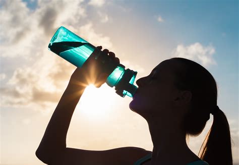 waarom genoeg water drinken zo belangrijk  gezondheid bettys