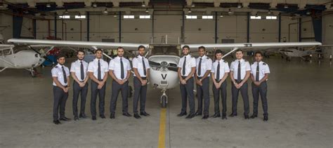 etihad aviation training ties   alpha aviation academy  uae flying pilot career news