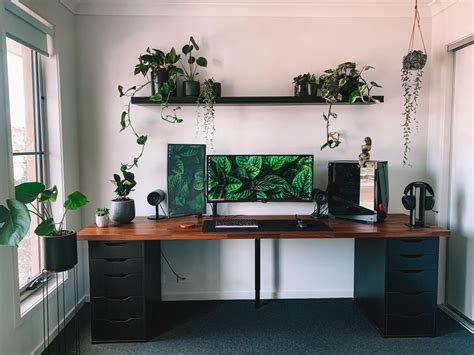 awesome setup  making  green  envy minimal desk setups