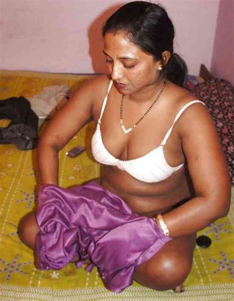 Indian Xxx Mallu Bhabhi Hot Nude Aunty Photo Housewife Sex