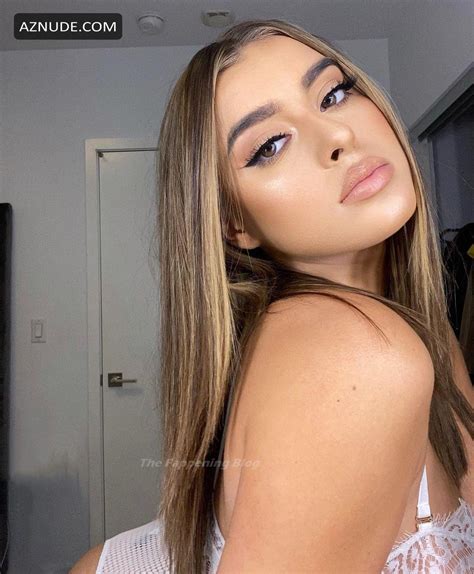 Kalani Hilliker Sexy Photos Collection Showing Off Her Nice Cleavage