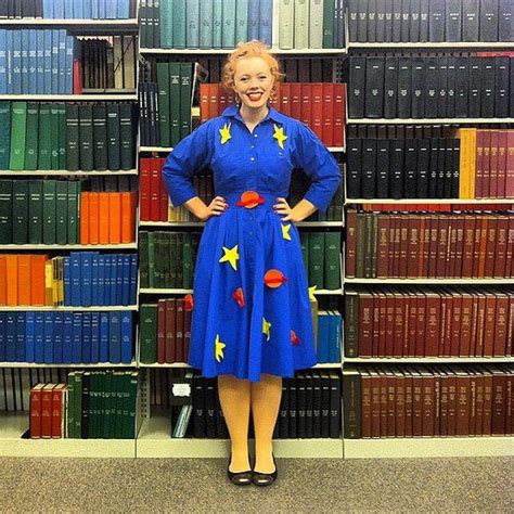 Ms Frizzle The Costume 90s Inspired Halloween Costumes