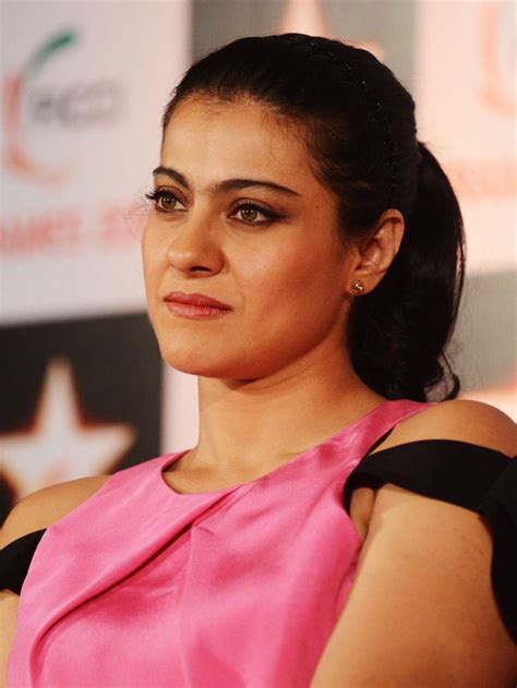 kajol hot and sizzling navel images photos and hd wallpapers