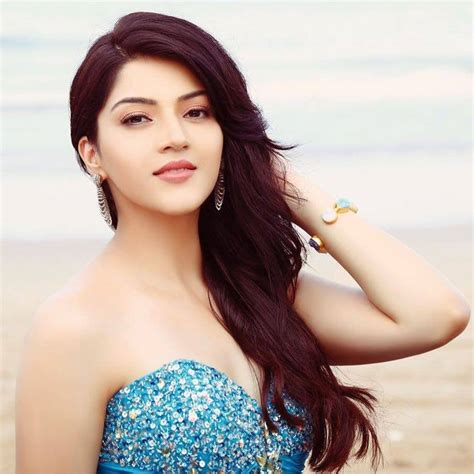 Mehreen Pirzada Mehreen Pirzada Wiki Biography Bollywood Popular