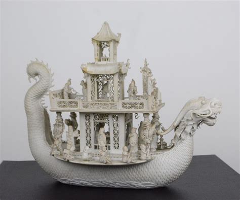scheepsmodel porselein rare biscuit porcelain dragon boat signed chen guozhi china