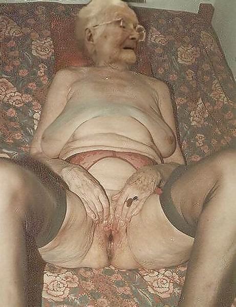 very old amateur grannies posing and in action pichunter