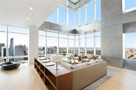 phenomenal  million penthouse apartment   york city  sale