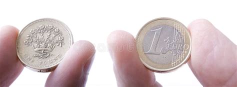 euro contra  comparacao da libra imagem de stock imagem de esterlina libra