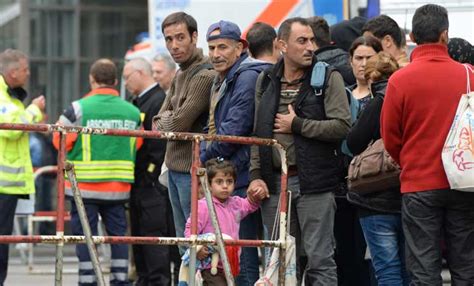 ادعى أنه لاجئ سوري ضابط متطرف ينغص على اللاجئين السوريين في ألمانيا