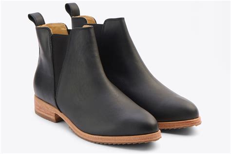 editor loved nisolo boots are on sale for 33 off