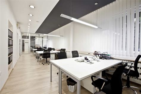 office interior design trends    hot office fitoutie