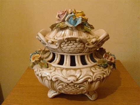 capodimonte porcelain vase collectors weekly