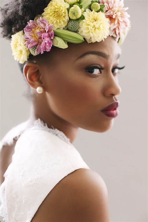 Neutral And Neon Bridal Style Penteado De Noiva Com Flores 98