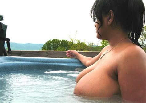 indian malayalam bhabhi big boobs images saree wali