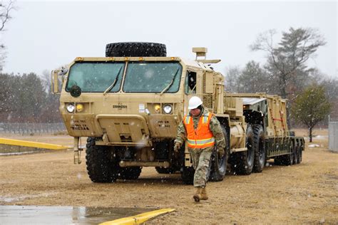 photo essay  engineer company prepares  deployment  army reserve news display