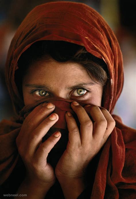 stunning portrait photography examples  famous american photographer stevemccurry