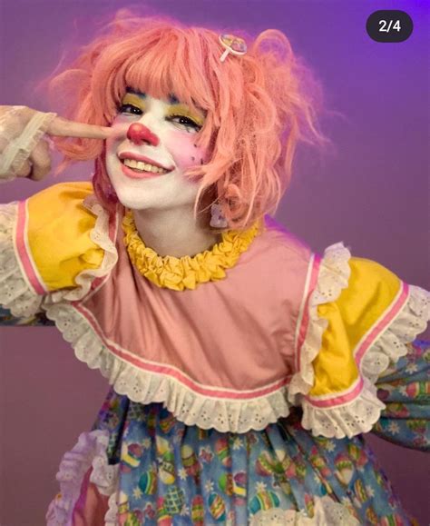 pin  nylie hayes  halloween ideascosplay cute clown circus