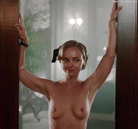 christina ricci nude full frontal in z the beginning of everything photo 14 nude