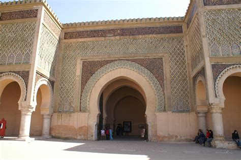 morocco discover meknes  volubilis bab mansour