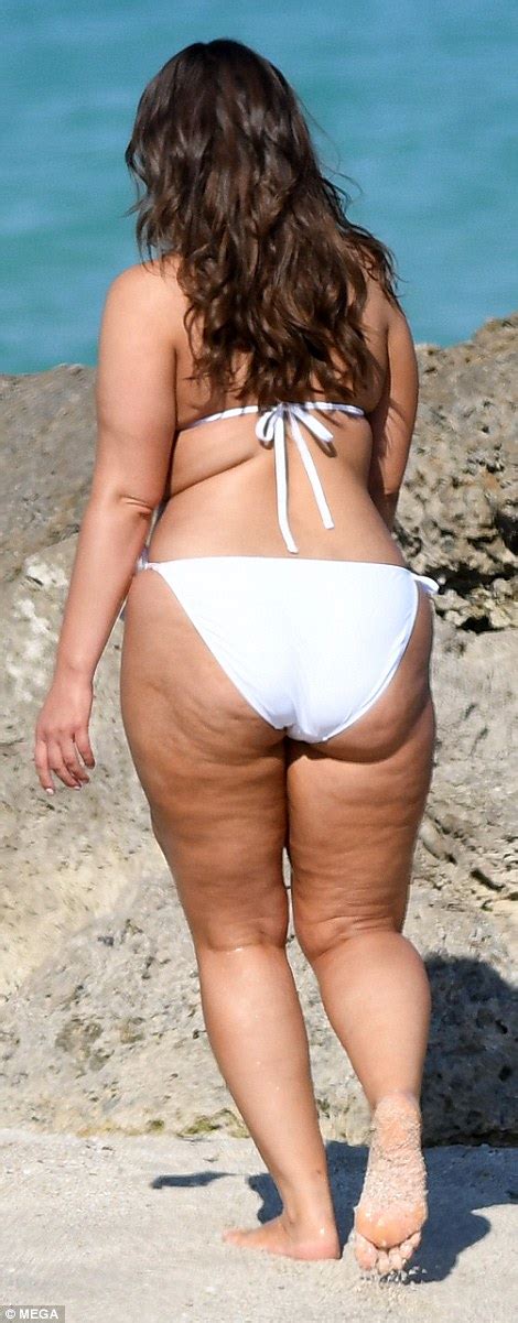 ashley graham nearly has wardrobe malfunction in bikini daily mail online
