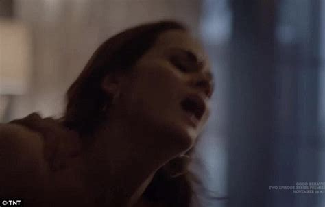 michelle dockery strips off for steamy sex scene in good behaviour daily mail online