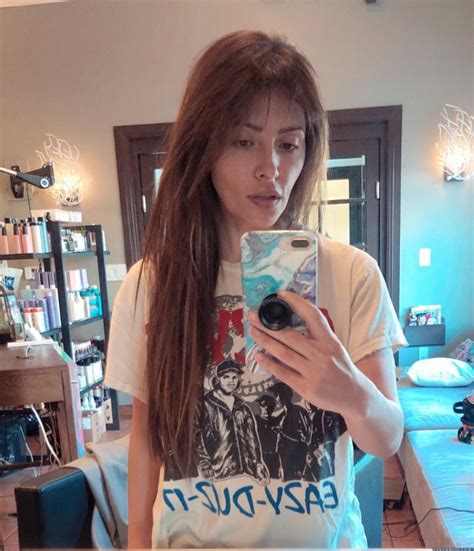 Sarah Shahi Sexy Mirror Selfie Celeblr