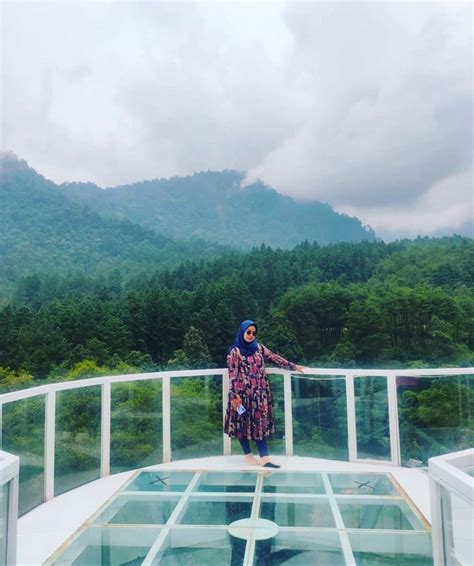 tempat wisata jembatan kaca  indonesia