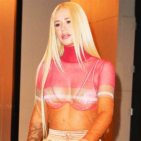 iggy azalea flashes her tits in see through top scandal