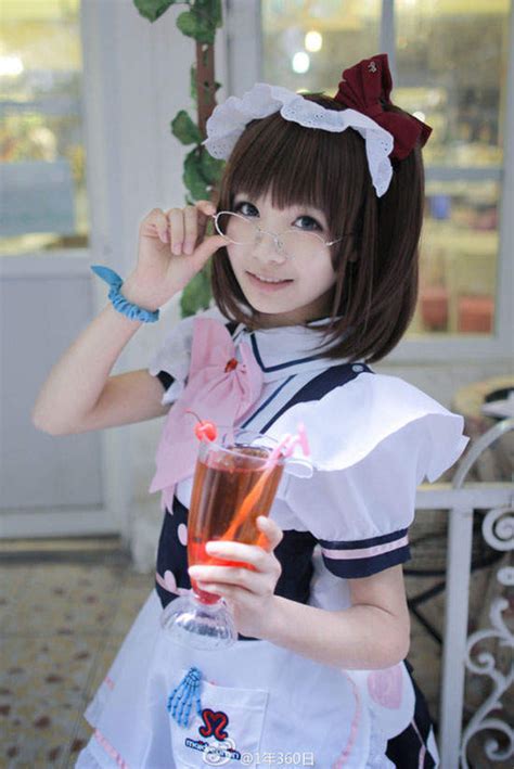 internet falls in love with chinese cosplaying beauty disappointed to hear she s a guy 【updated