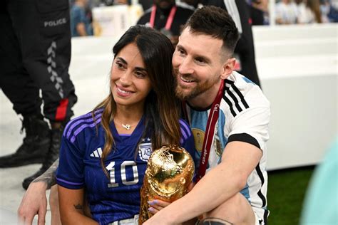 La Historia De Amor De Lionel Messi Y Su Esposa Antonela Roccuzzo