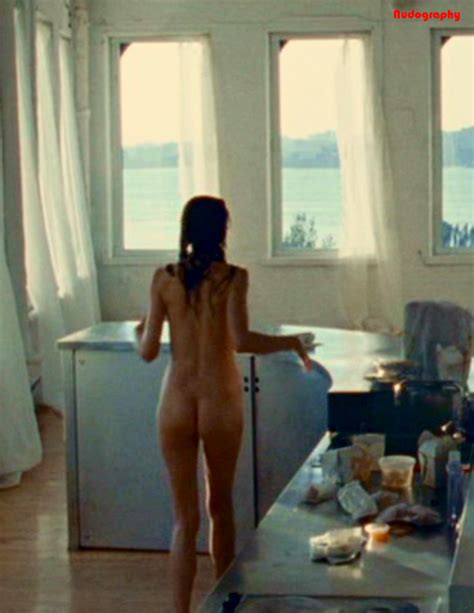 saffron burrows nude from the guitar picture 2009 2