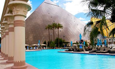top 12 cool and unusual hotels in las vegas boutique