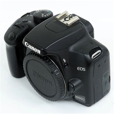 canon eos  slr digital camera body  bargain condition