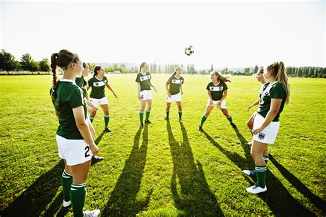 the startling reason why teen girls stop playing sports