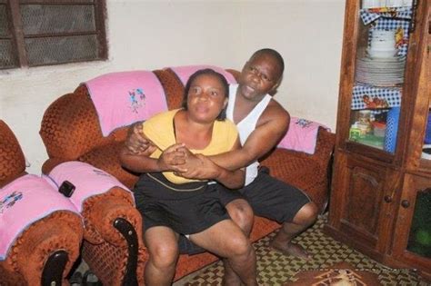 see what happened as wife catches husband having s3x with