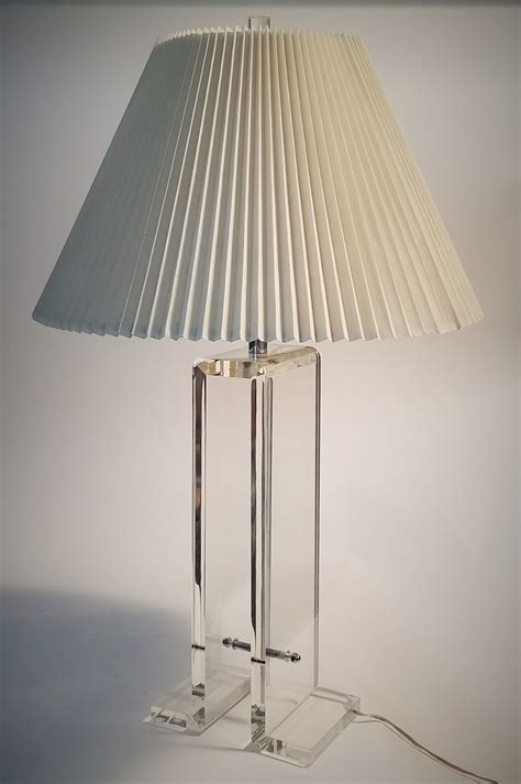 lighting elegant vintage lucite table lamp  shade rubbish